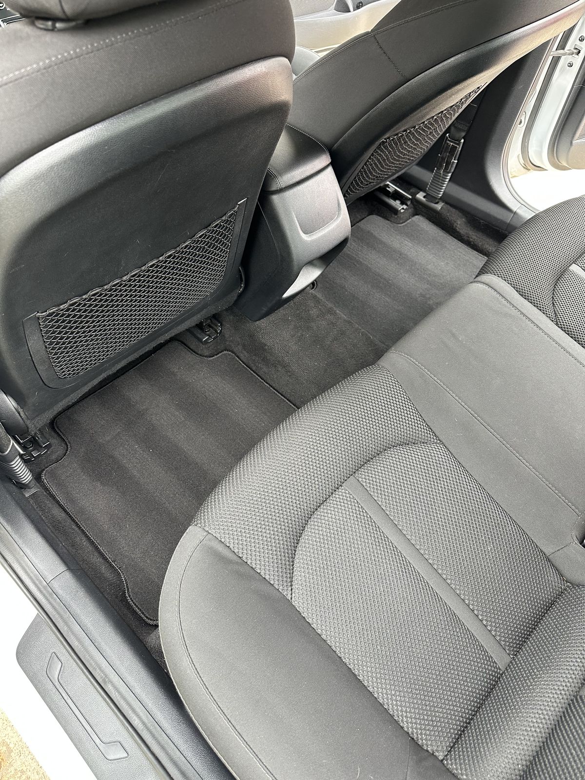 Nissan Altima front passenger area mid-detail